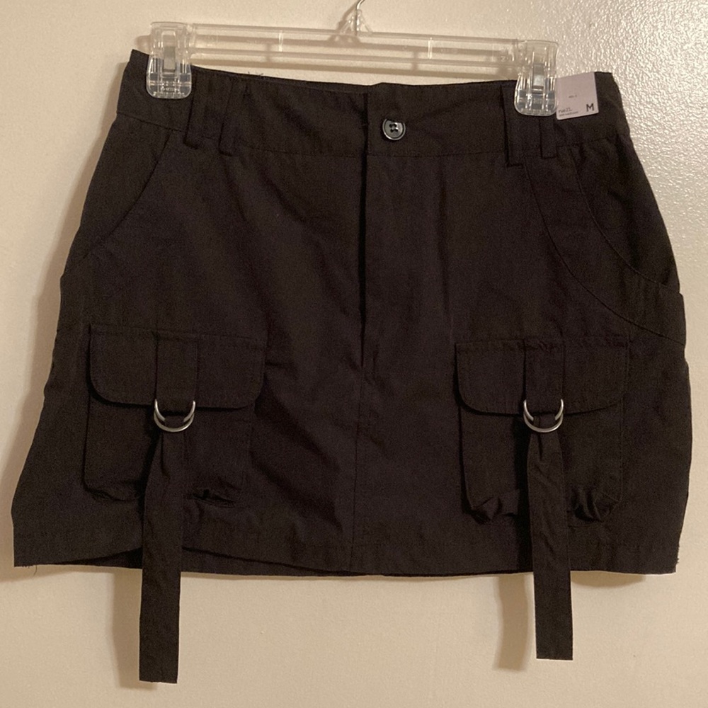 Rue 21 Black Mini Skirt with Pockets (size Junior’s M) NWT